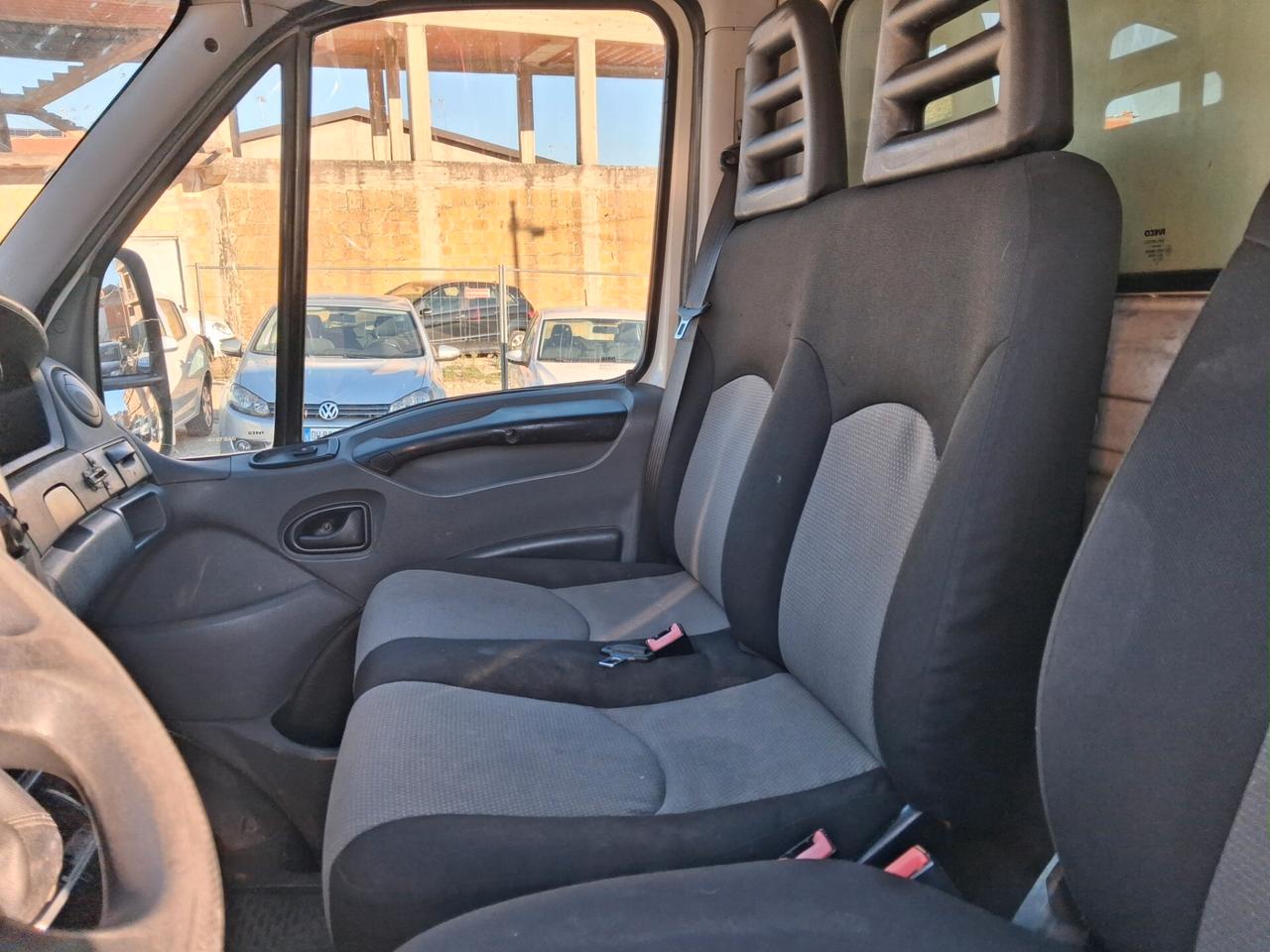Iveco daily 3.0mtj con cassa patente b iva esposta
