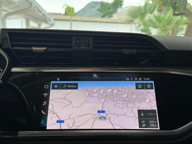 AUDI Q3 35 TDI Business Advanced