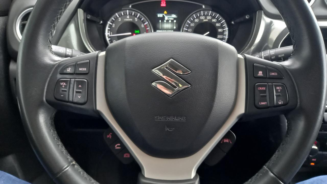 Suzuki Vitara 1.4 Hybrid Top
