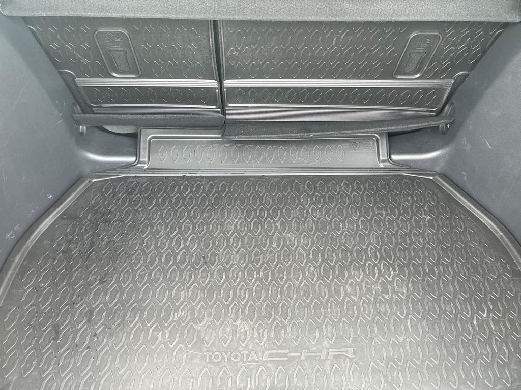 Toyota C-HR 1.8 hv Active fwd e-cvt
