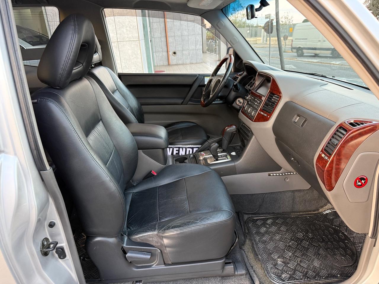 Mitsubishi Pajero 3.2 16V DI-D 5p. GLS2