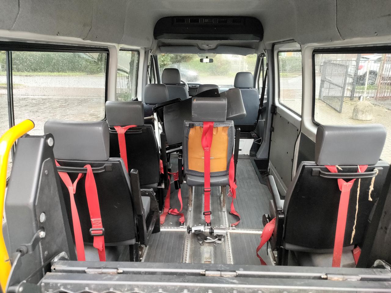 Mercedes Sprinter 2.3 D 9 posti-trasporto disabili