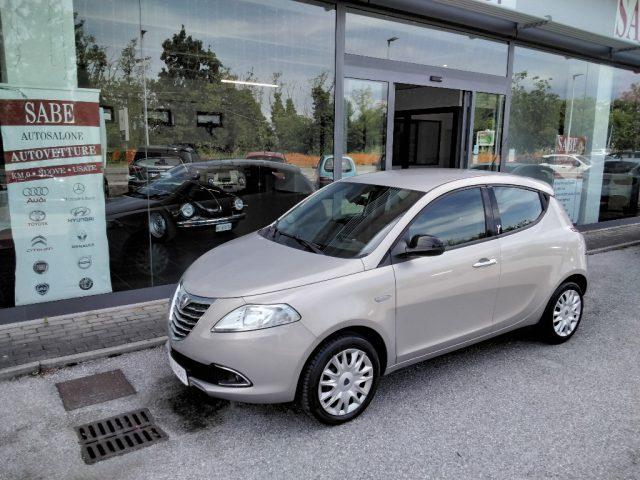 LANCIA Ypsilon 1.2 69 CV 5 porte Platinum