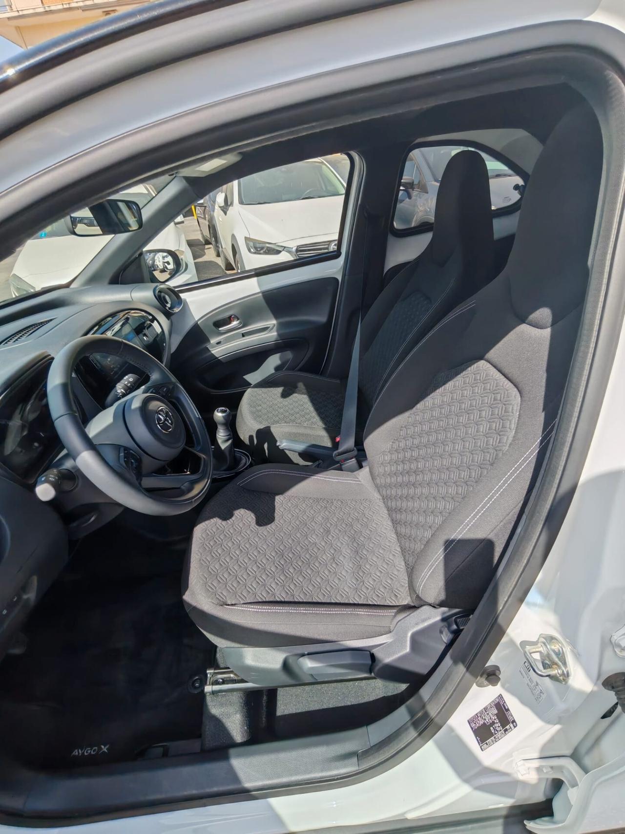 Toyota Aygo X 1.0 VVT-i 72 CV 5 porte Lounge Air