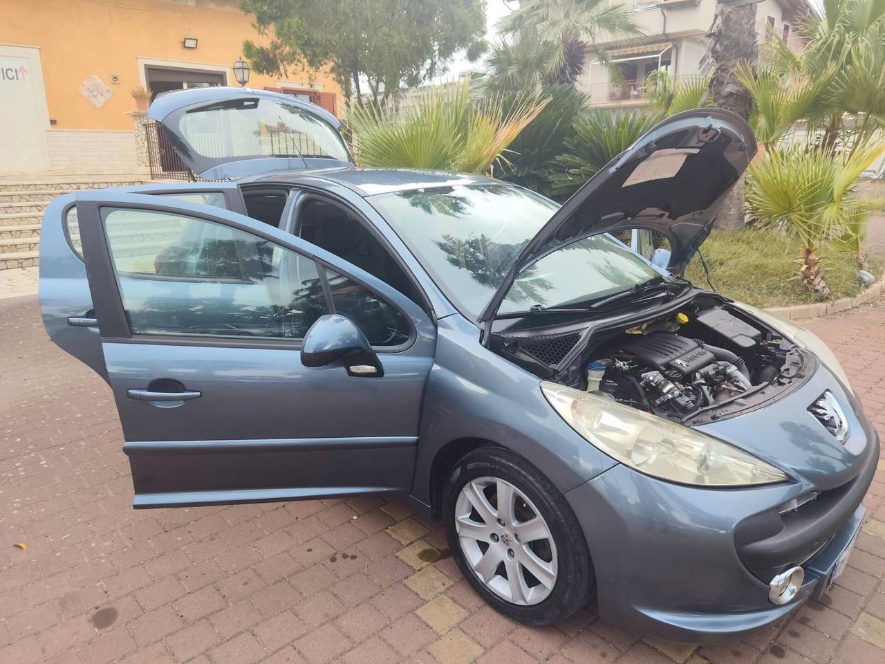 Peugeot 207 1.6 HDi 90CV 5p. XS