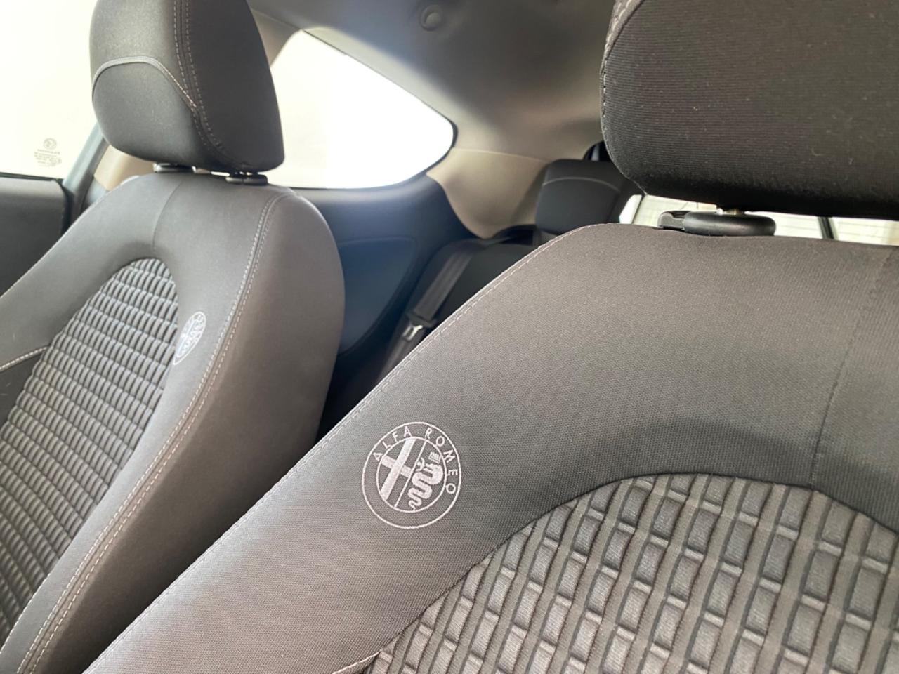 Alfa Romeo MiTo 1.3Mjt95cv Sport Pack+TETTO APRIBILE2012