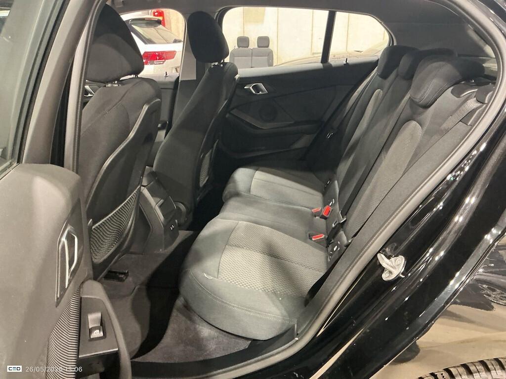 BMW 116D 115CV 6M. BUSINESS ADVANTAGE ( FARI LED - BMW DIGITAL COCKPIT - CRUISE - NAVI - MIRROR - PDC )