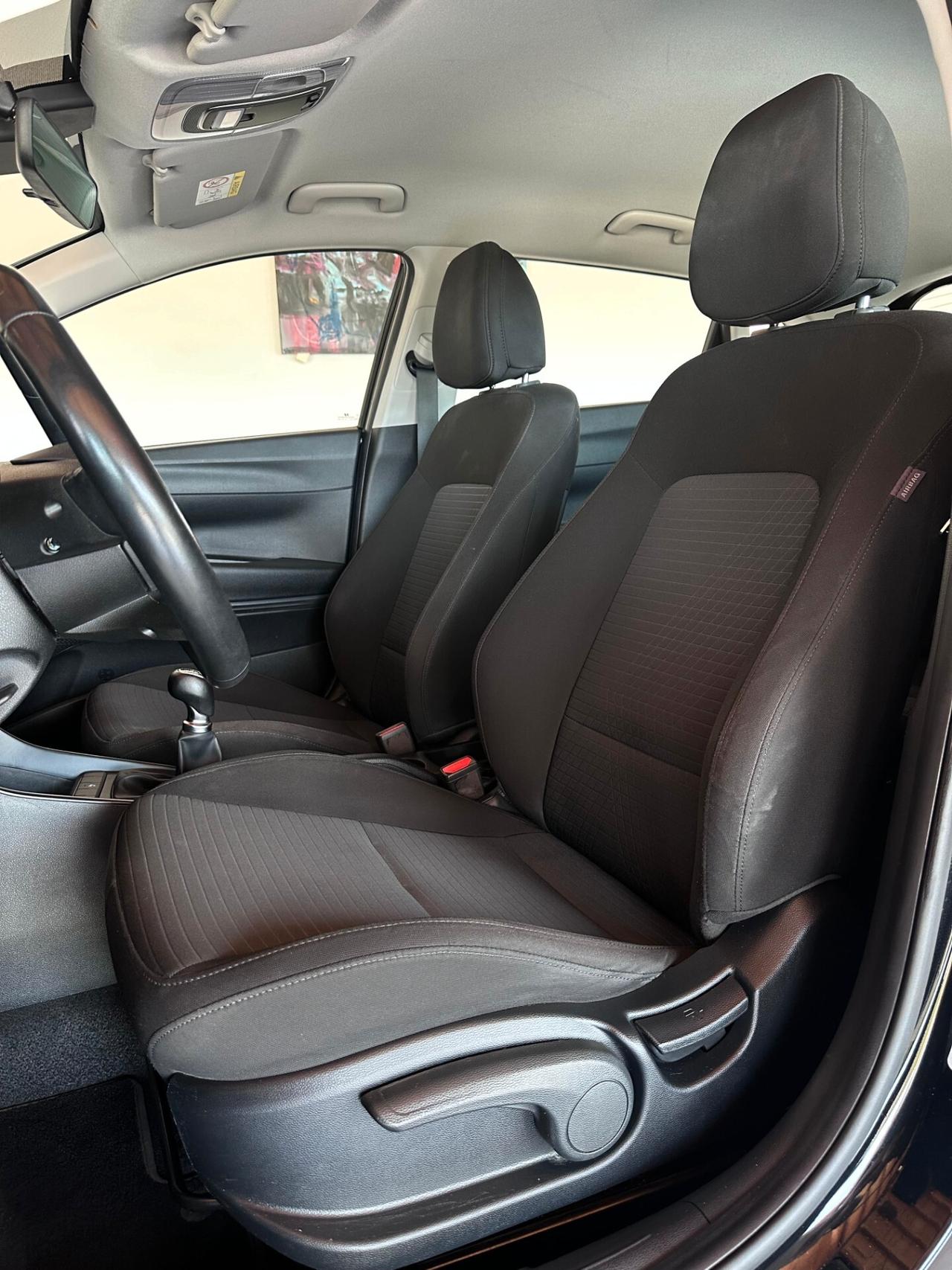 HYUNDAI I20 1.2 MPI CONNECTLINE *UniProprietario *2023