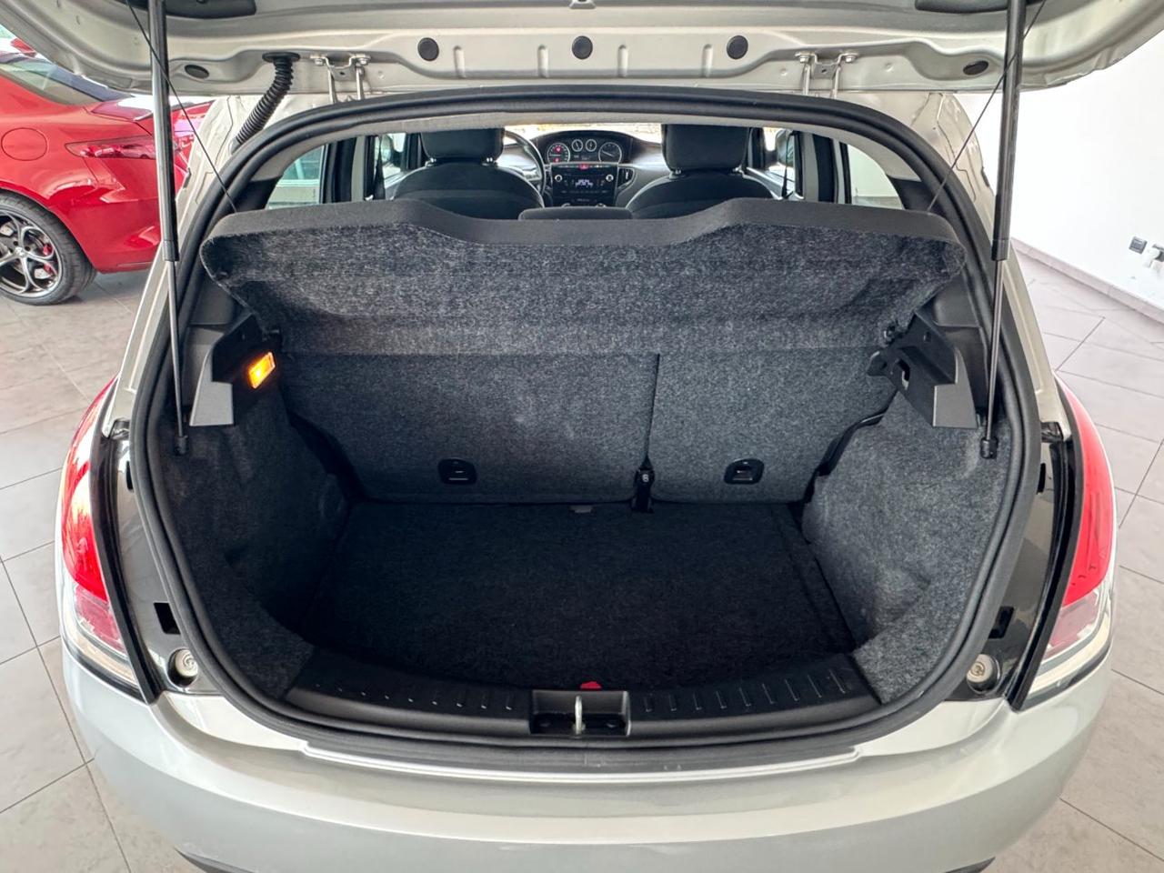 Lancia Ypsilon 5 Porte 1.2 69cv S&S Gold