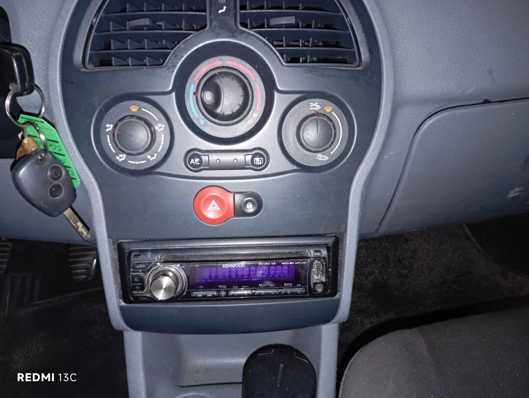 RENAULT MODUS DEL 2011 1200 BENZINA NEOPATENTATI