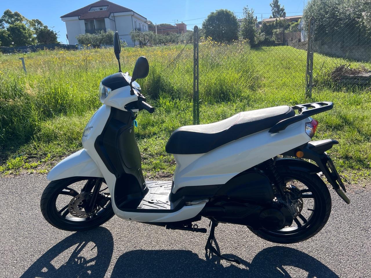 Peugeot Tweet 125