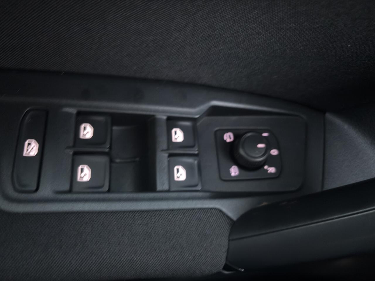 Volkswagen Tiguan 2.0 TDI 150 CV SCR DSG Elegance