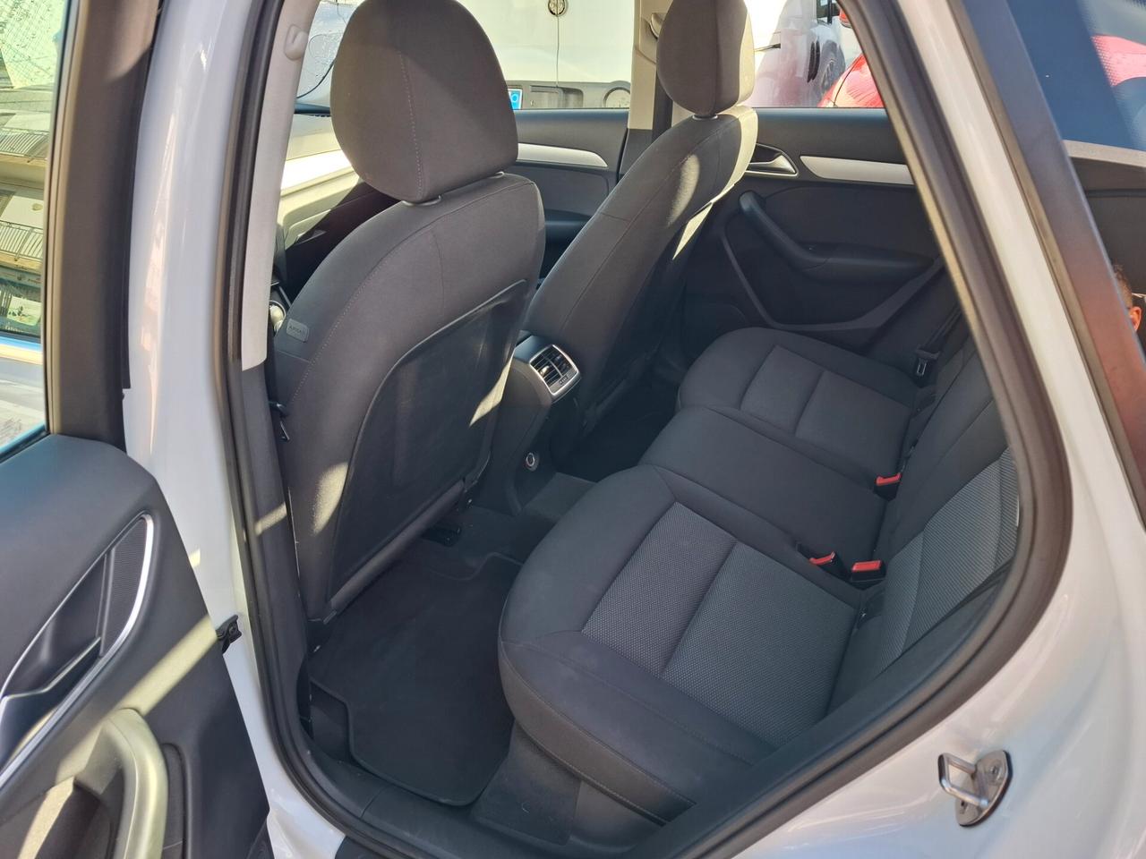 Audi Q3 2.0 TDI 120 CV Business anno 10-2016