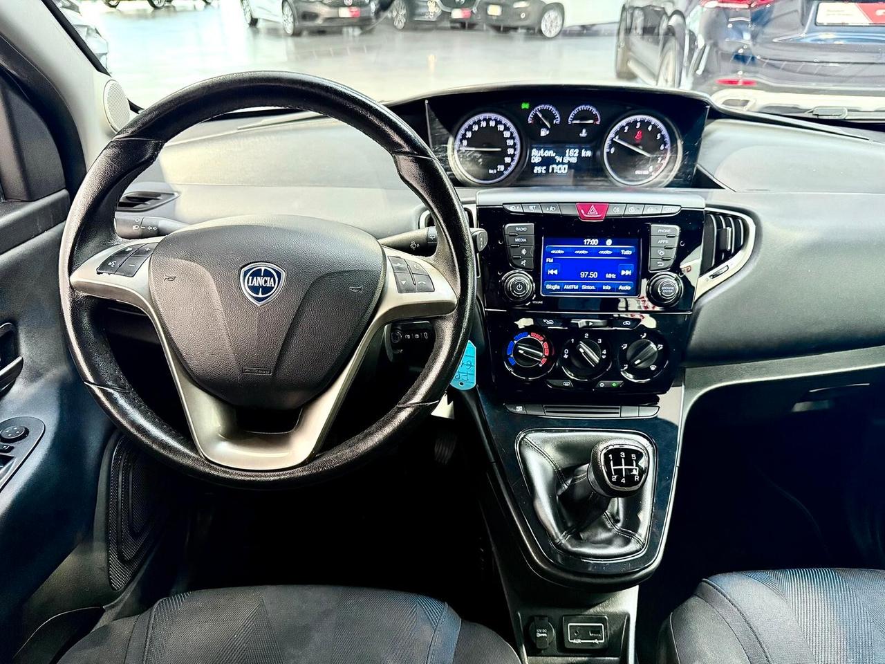 Lancia Ypsilon 1.2 69 CV 5 porte Gold