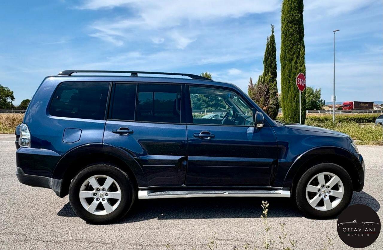 Mitsubishi Pajero passo lungo MANUALE