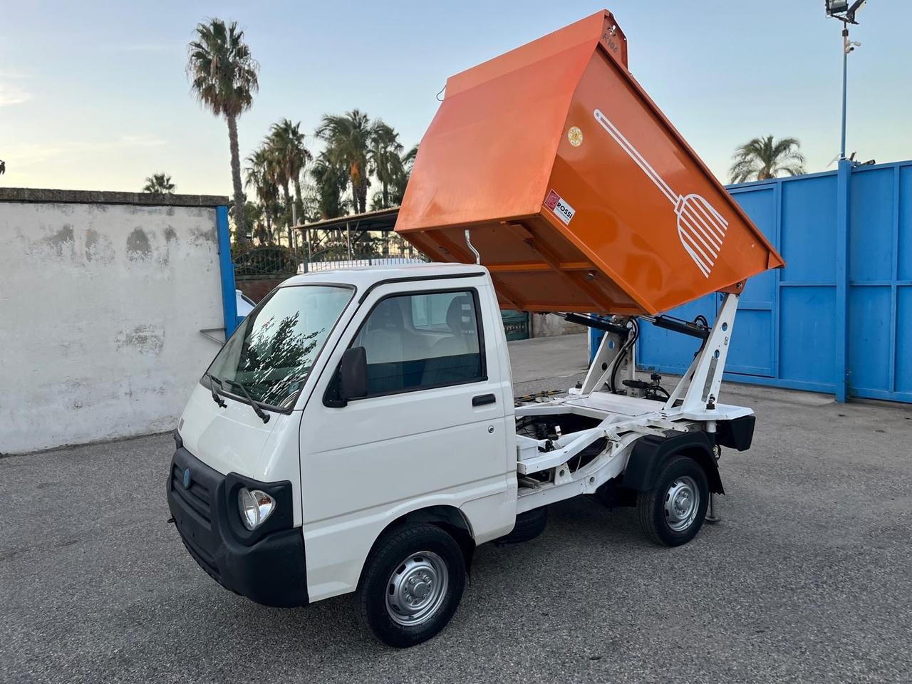 Piaggio quargo con vasca/rib.-700cc- Diesel -2014