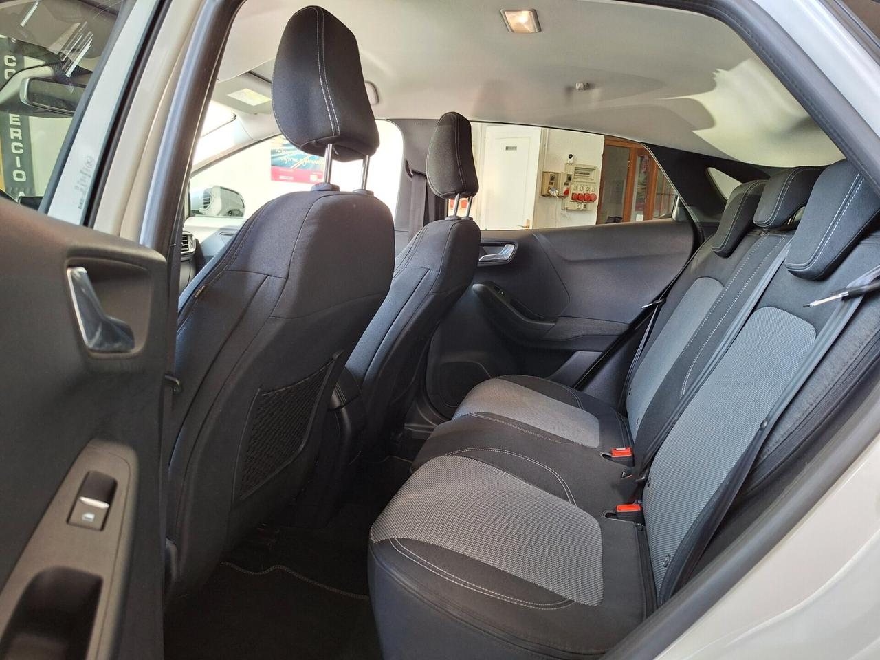 Ford Puma 1.0 EcoBoost Titanium X -