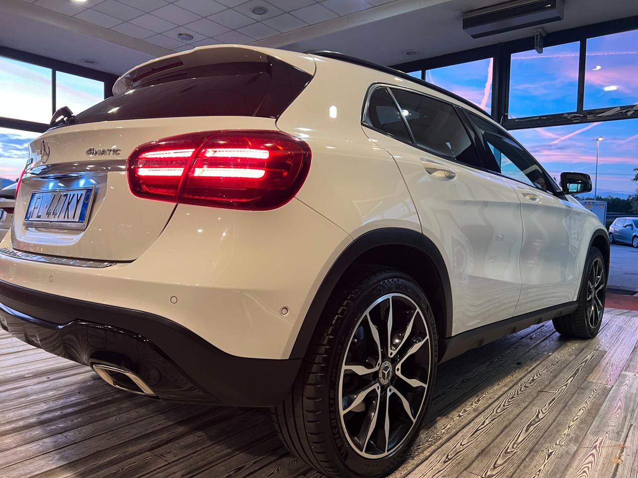 Mercedes GLA 200 d Automatic 4Matic Premium/UNICA PROP