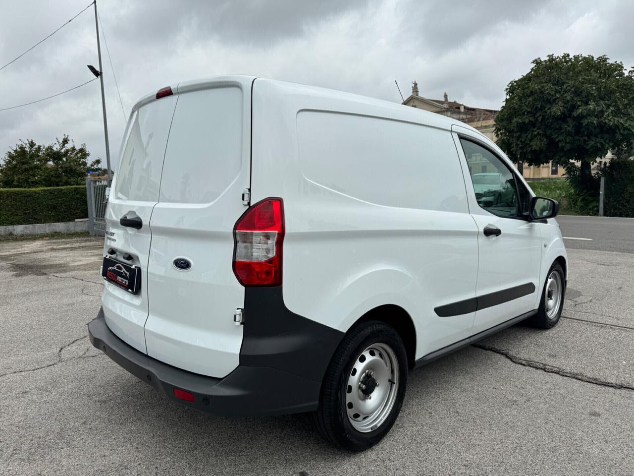 Ford Transit Courier 1.5 TDCi 75CV Van Entry
