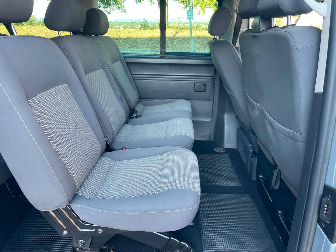 Volkswagen Transporter Caravelle 2.0 TDI 140CV PL Trendline 9 POSTI