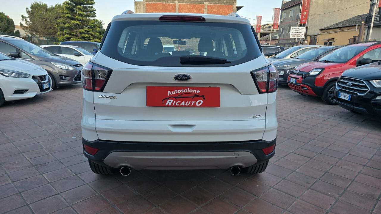 Ford Kuga 1.5 TDCI 120 CV S&S 2WD Titanium