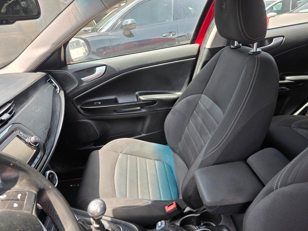 Alfa Romeo Giulietta 1.6 JTDm 120 CV Business