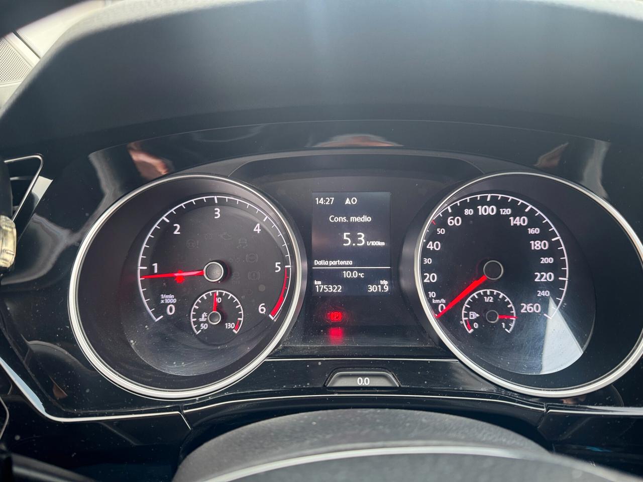 VOLKSWAGEN Touran 1.6 TDI 115 CV Comfortline BlueMotion 7 POSTI