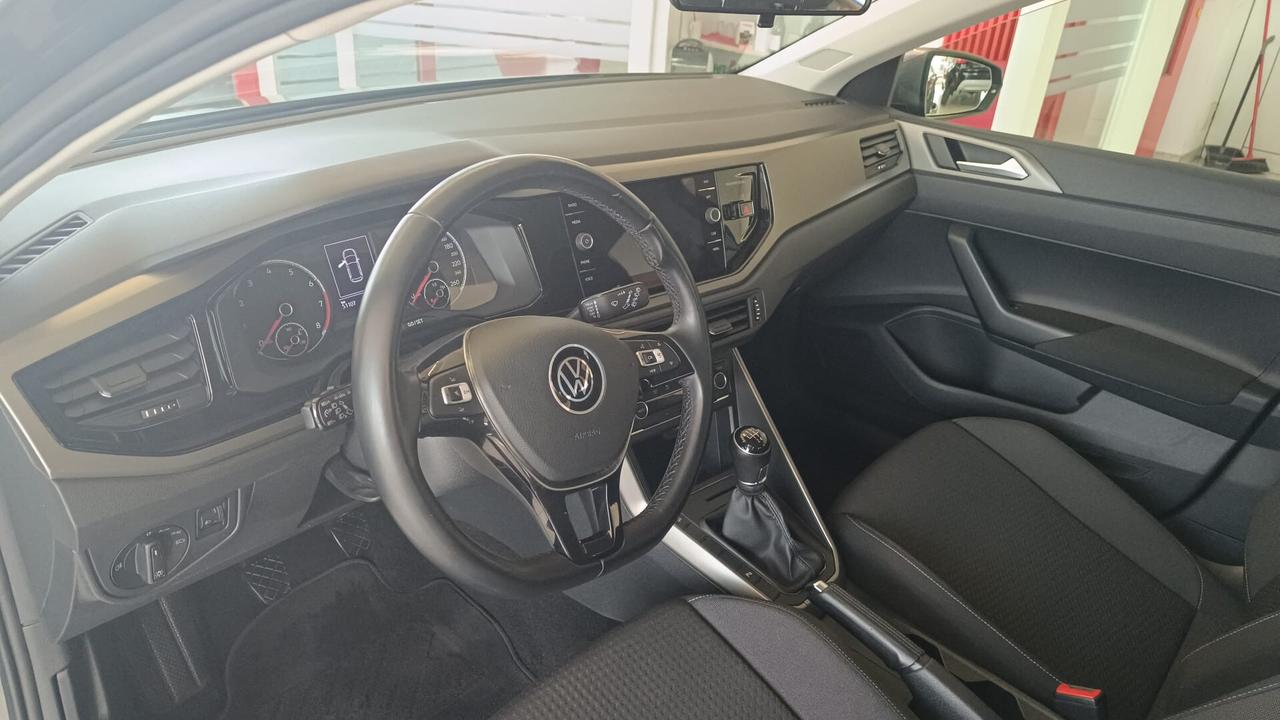 VOLKSWAGEN POLO 1.0 BENZINA 80CV MANUALE