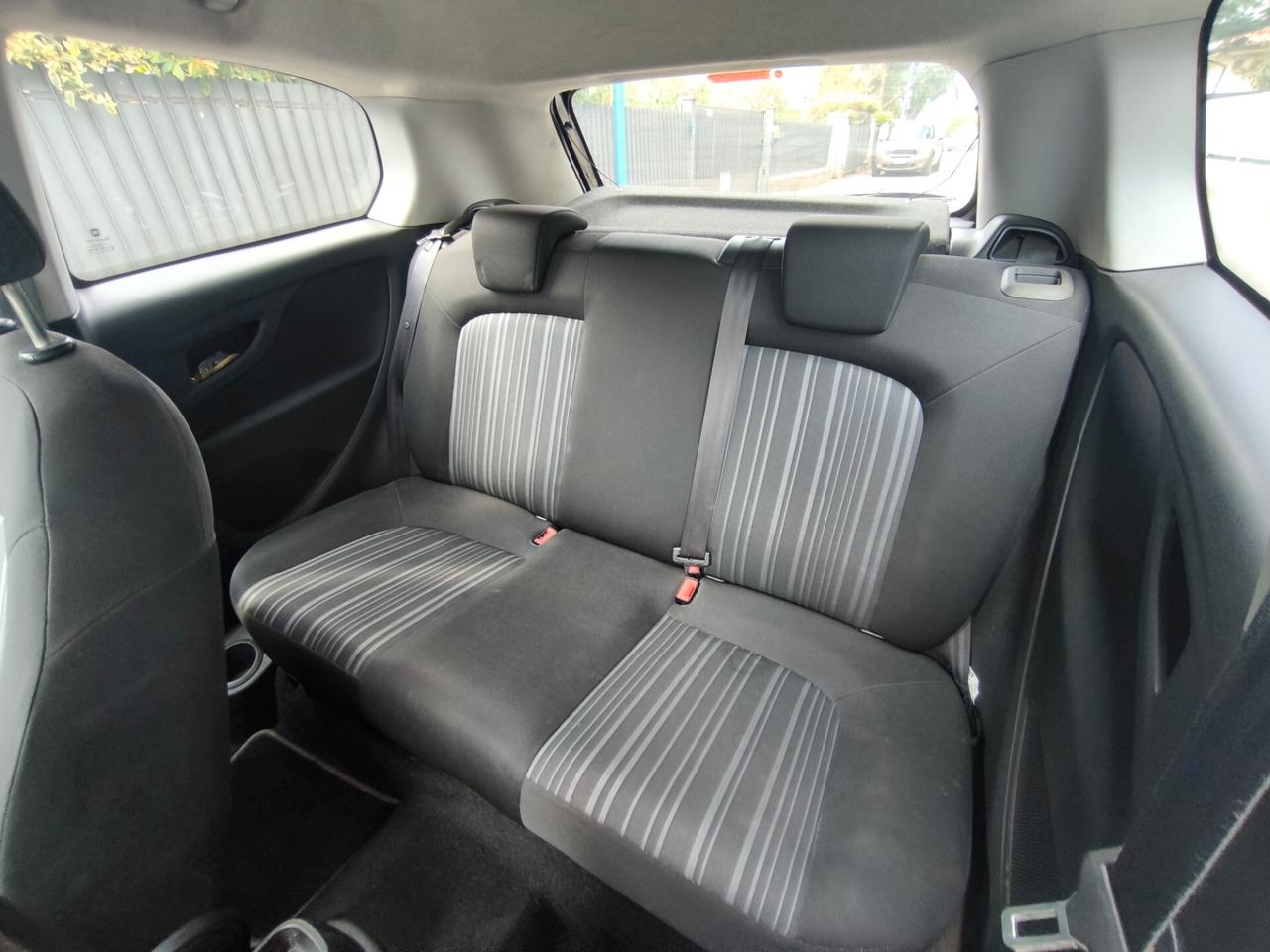 FIAT PUNTO 1,2 BENZINA- KM 130000-OK NEOPATENTATI