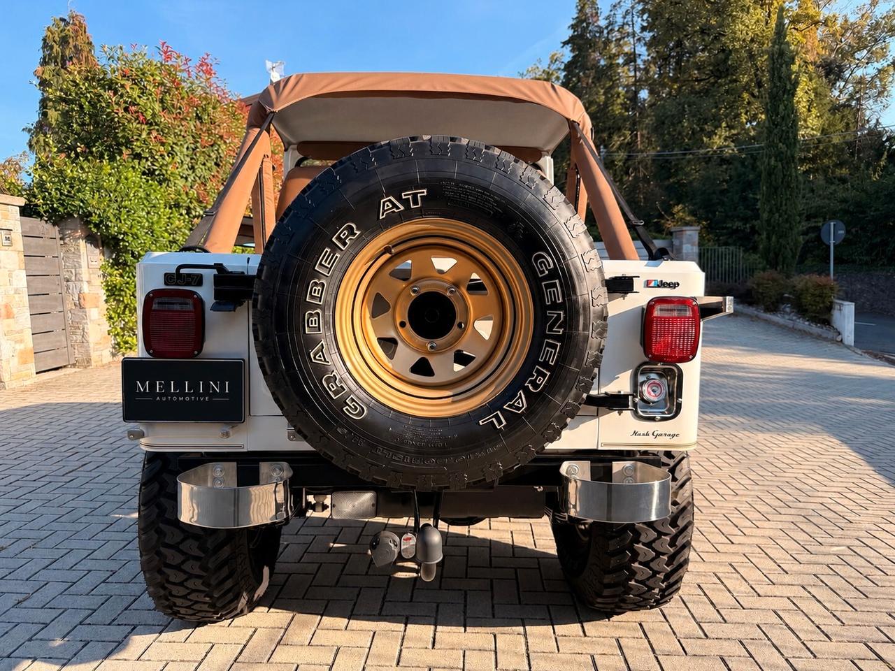 Jeep CJ-7 Golden Eagle