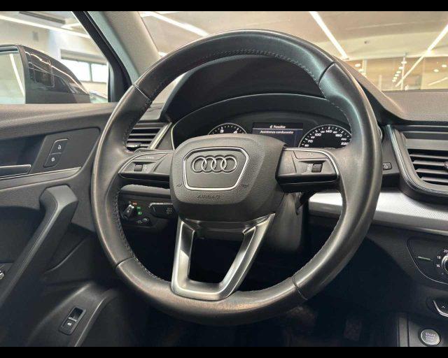 AUDI Q5 2.0 TDI quattro S tronic Business Sport