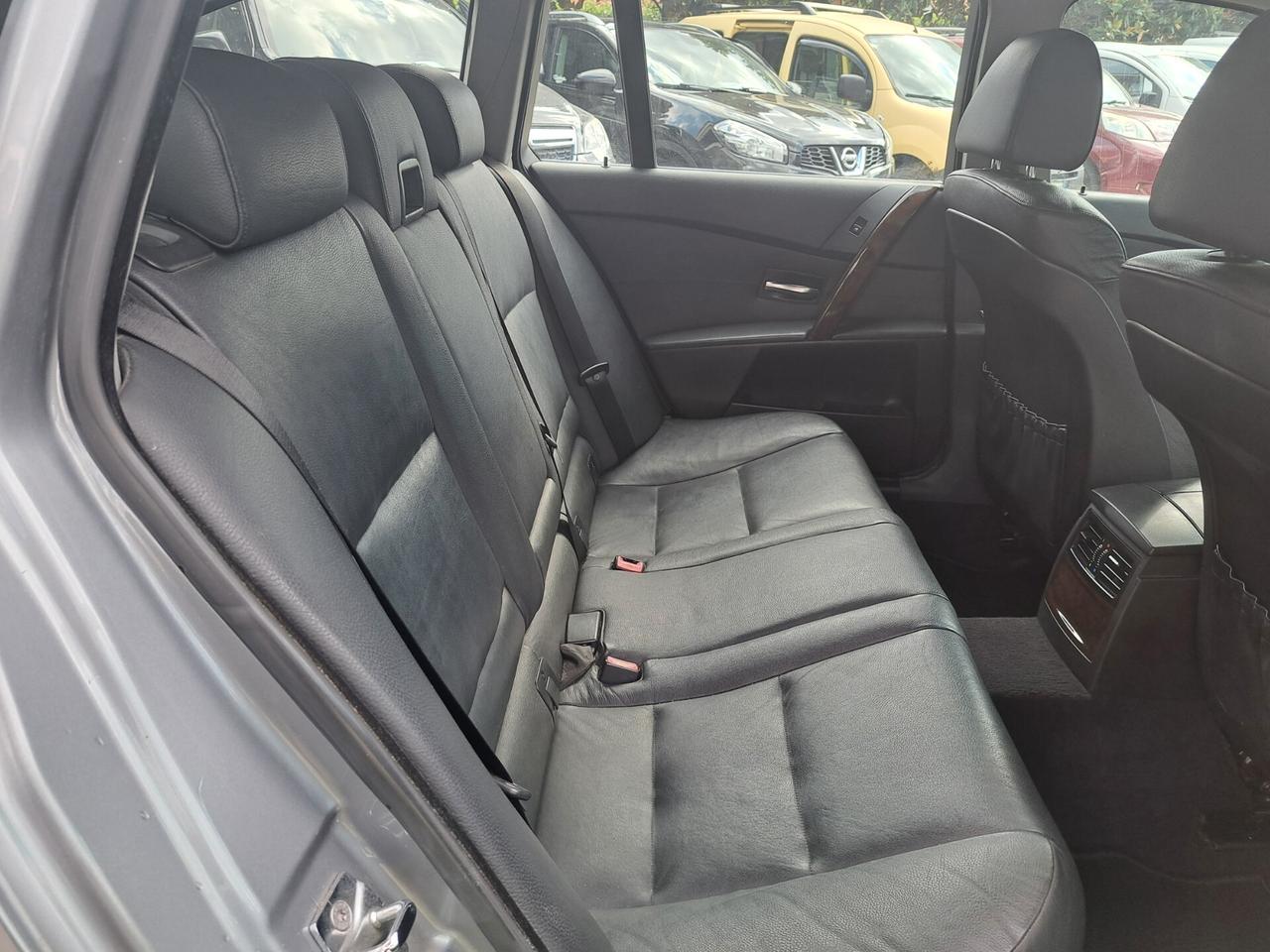 Bmw 525d AUT /SENSORI
