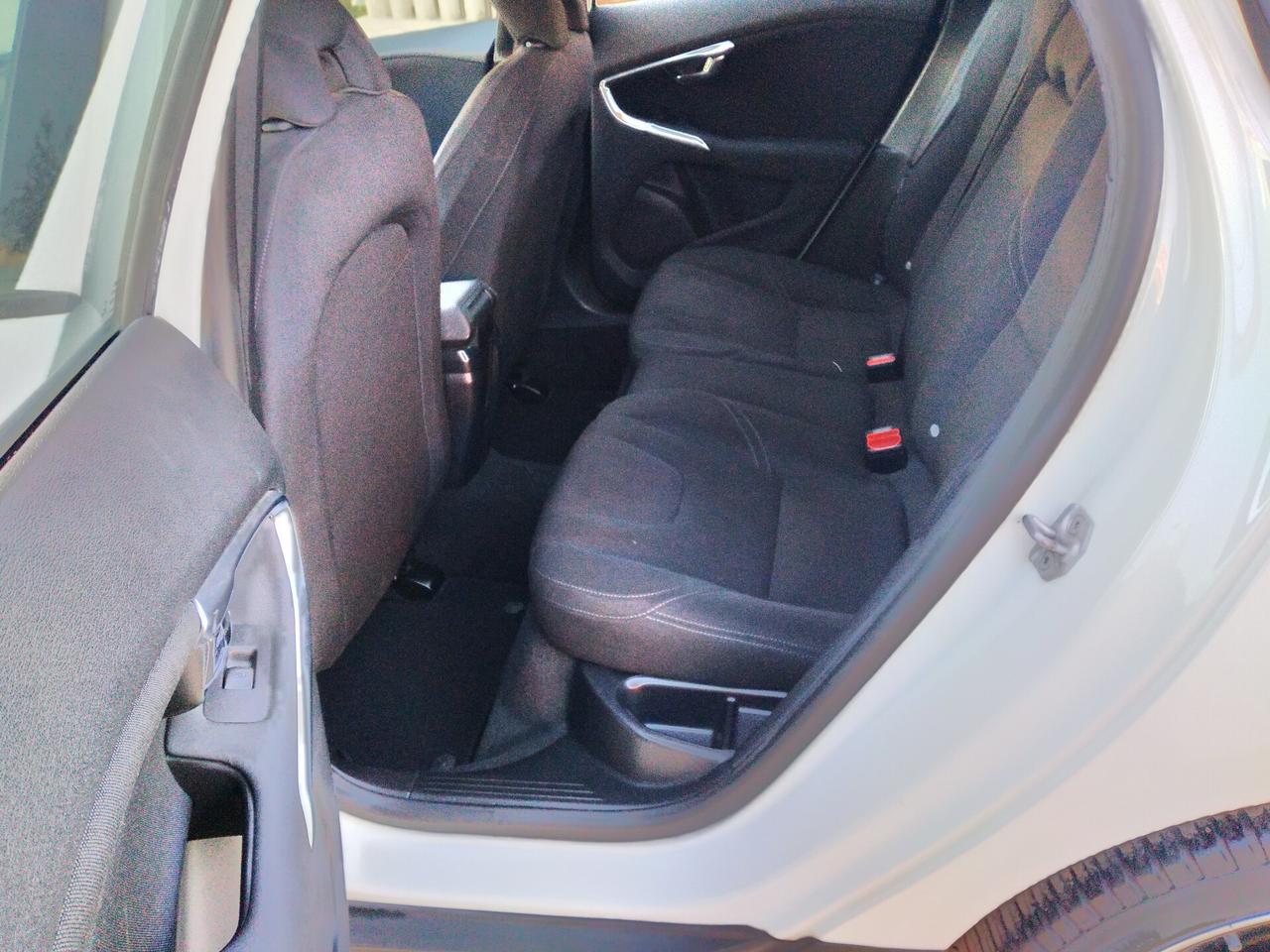 Volvo V40 Cross Country 2.0D 120CV Momentum