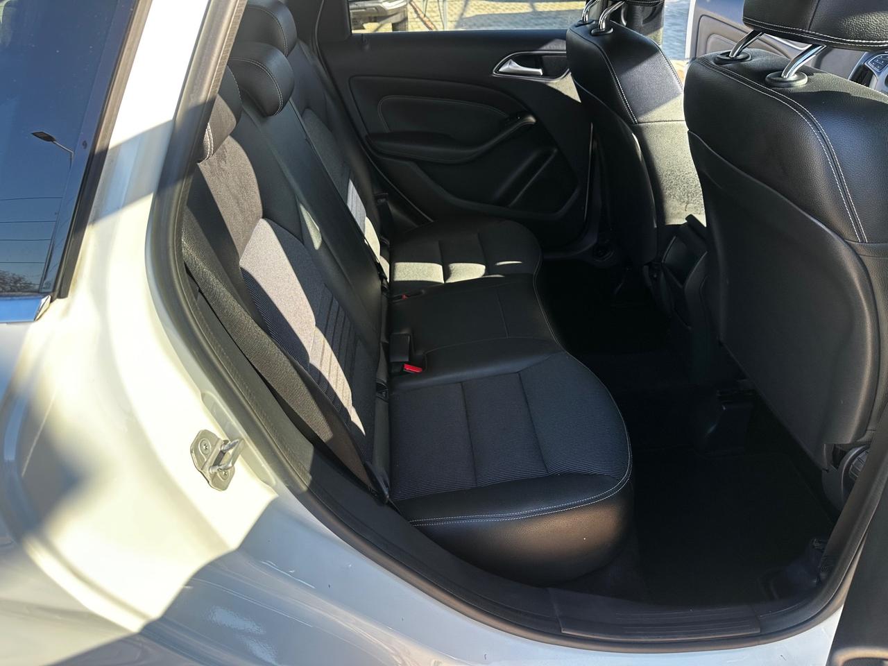 Mercedes-benz B 180D 109CV AUT. OK NEOPATENTATI