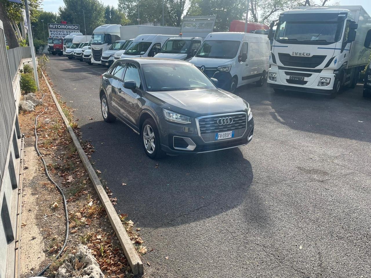 Audi Q2 30 TFSI S tronic Business