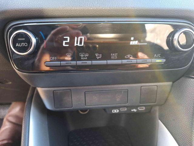 TOYOTA Yaris 1.5 Hybrid 5 porte Active