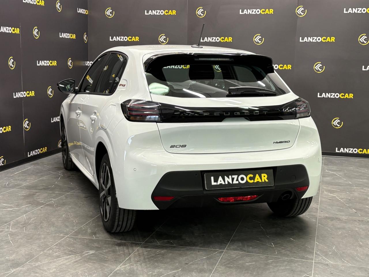 Peugeot 208 1.2 HYBRID*STYLE*110CV*AUTOMATICA*