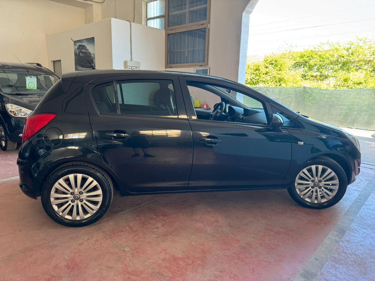 Opel Corsa 1.2 85CV 5 porte Per Neopatentati