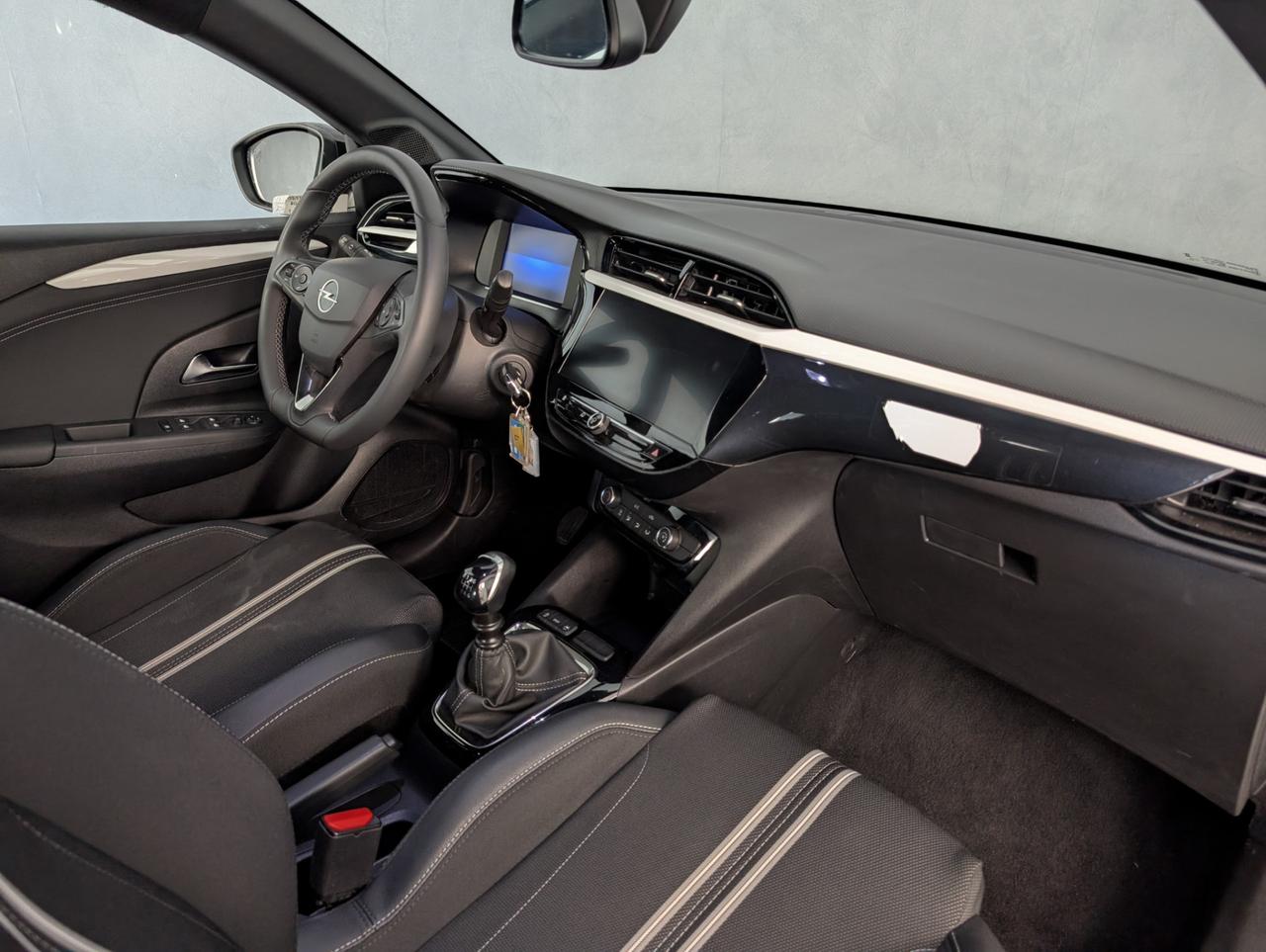 Opel corsa vi 1.2 100cv GS