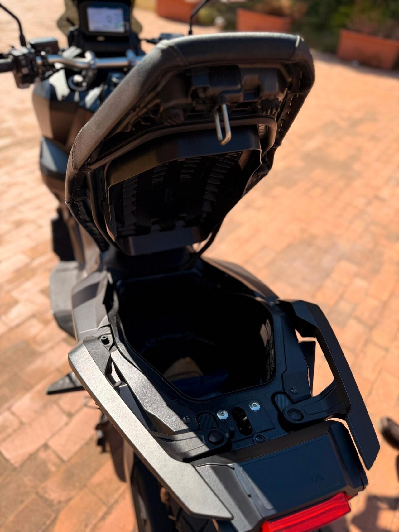 HONDA XADV 750