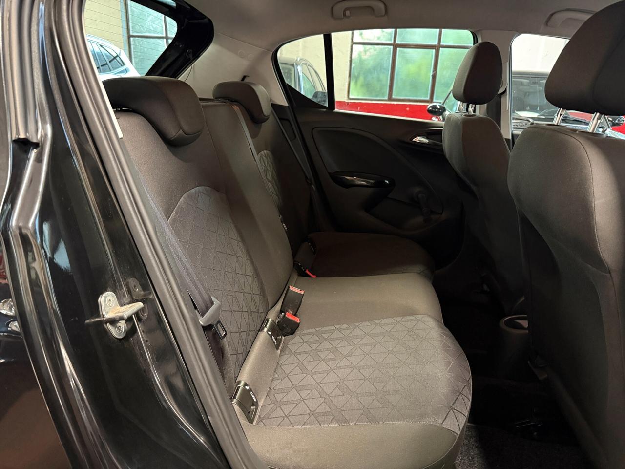 Opel Corsa 1.2 5 porte Black Edition