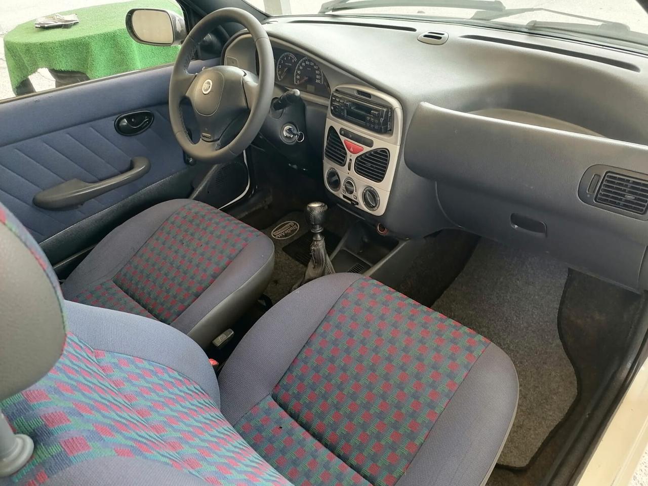 Fiat Strada 1.9 JTD – 2004