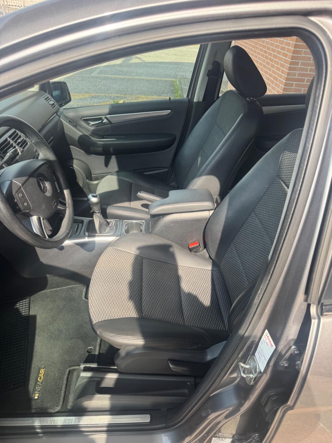 Mercedes-benz B 180 CDI Premium