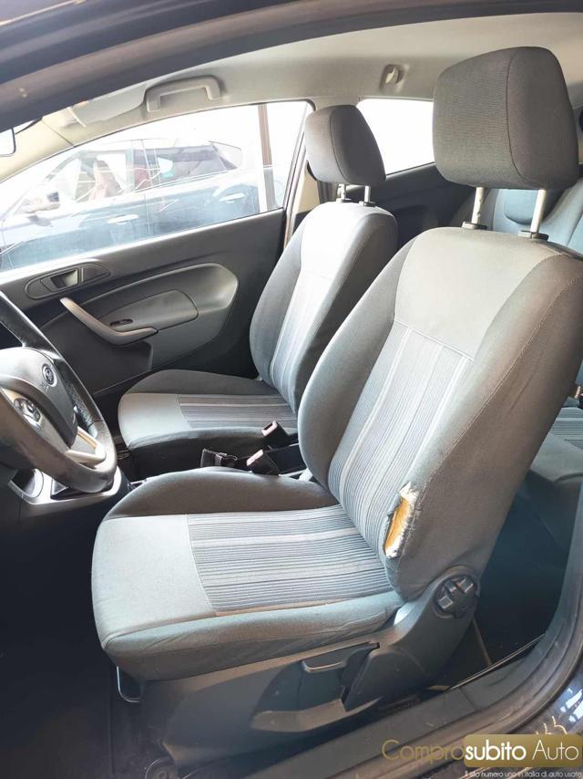 FORD Fiesta 1.4 3 porte Bz.- GPL Titanium
