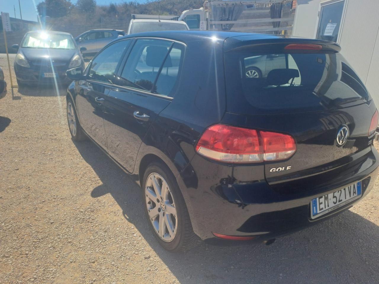 VOLKSWAGEN GOLF VI 1600 TDI
