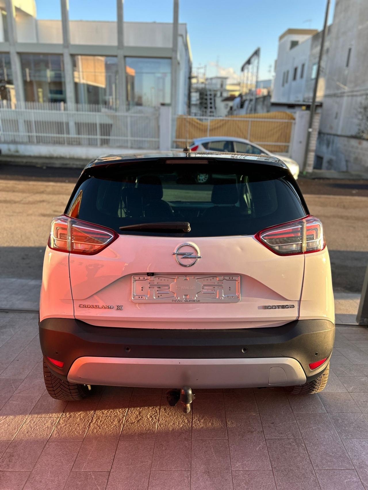 Opel Crossland X 1.5D -2017 B-COLOR/CAMERA