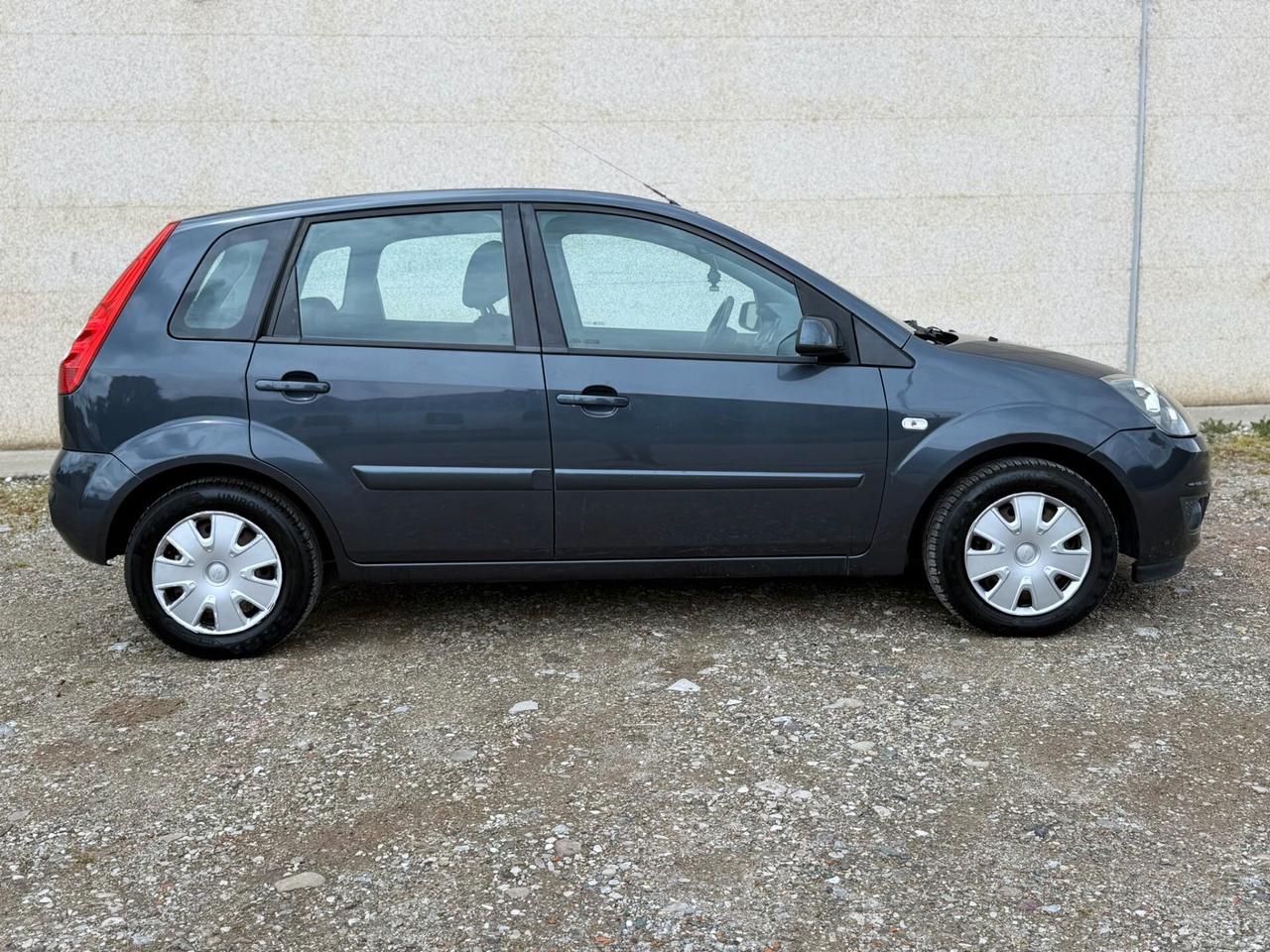 FORD FIESTA 1.2 BENZINA 75 CV