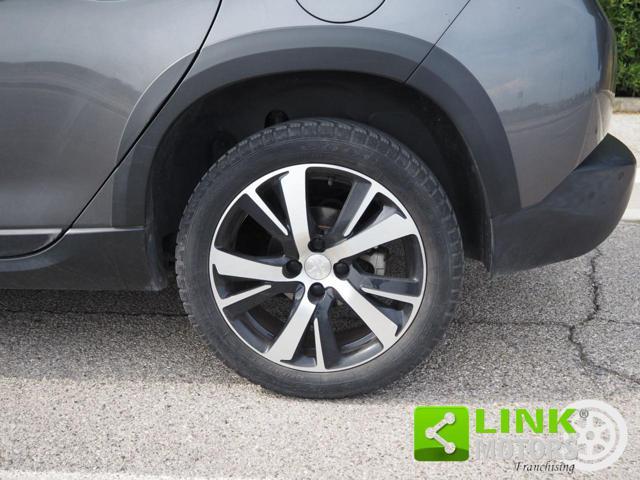 PEUGEOT 2008 BlueHDi 100 S&S Allure