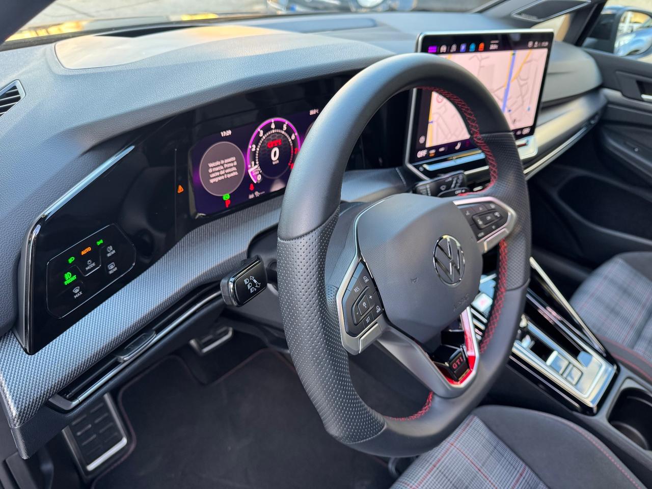 Volkswagen Golf GTI 2.0TSI 265CV DSG