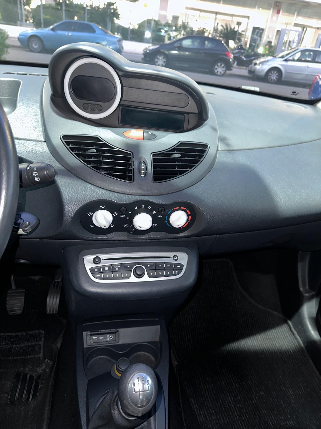 Renault Twingo 1.2 16V LEV Yahoo! 2011